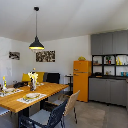 Dora - Family Oasis On Krk Island * Vrh