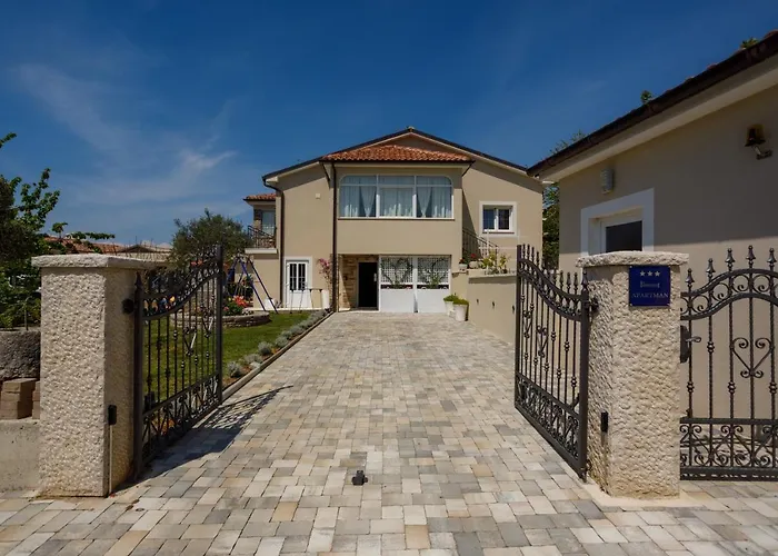 New&modern Dora Vrh (Krk)