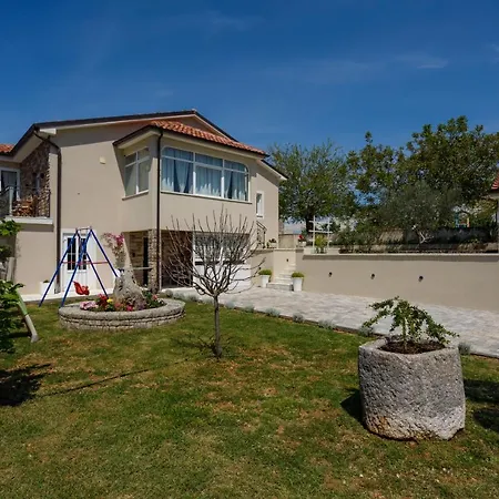 Daire Dora - Family Oasis On Krk Island Vrh (Krk)
